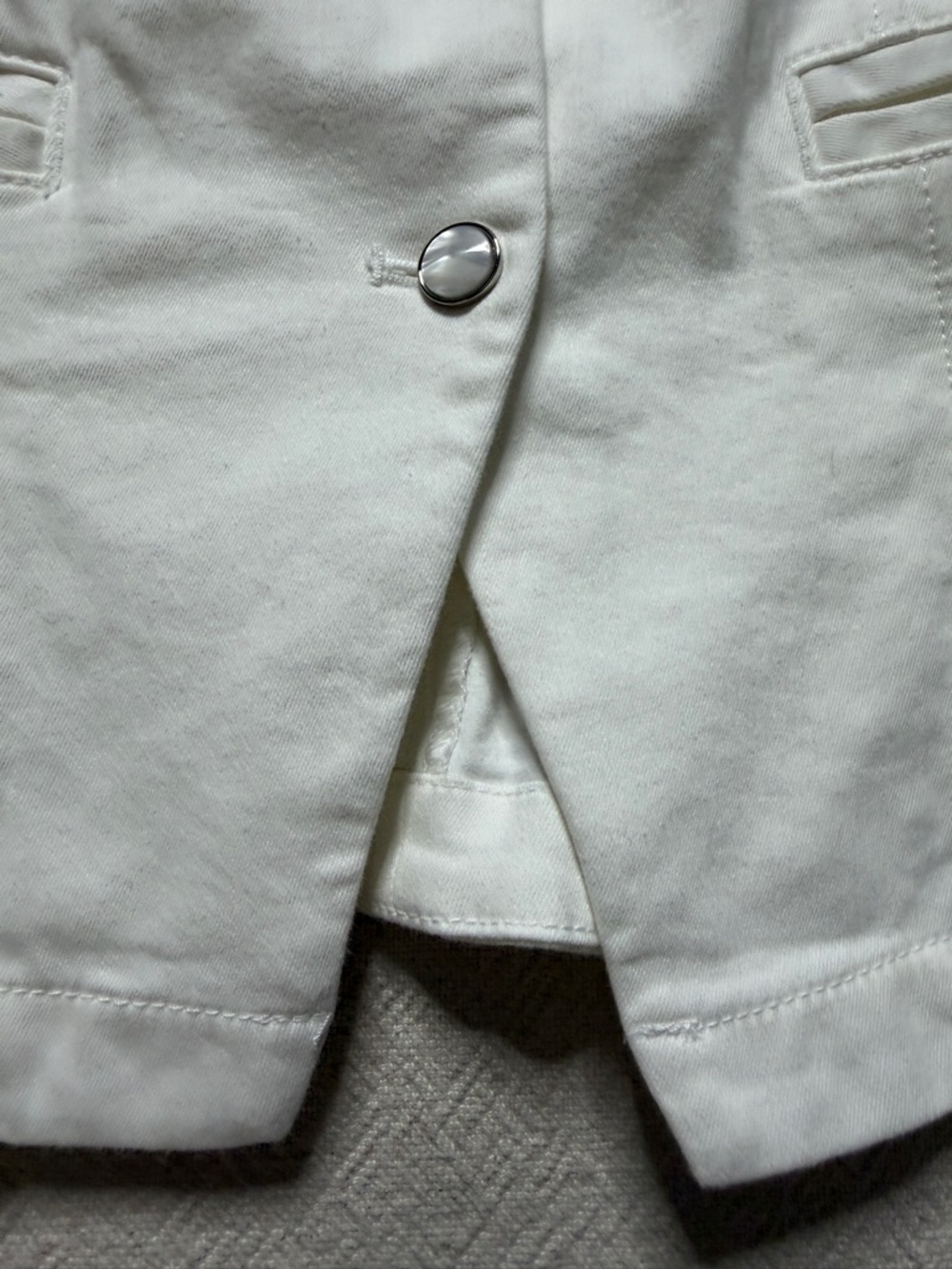 NEW WHBM White Denim Stretch Button Front Vest Top 8 Summer Minimalist Neutral - Picture 3 of 9